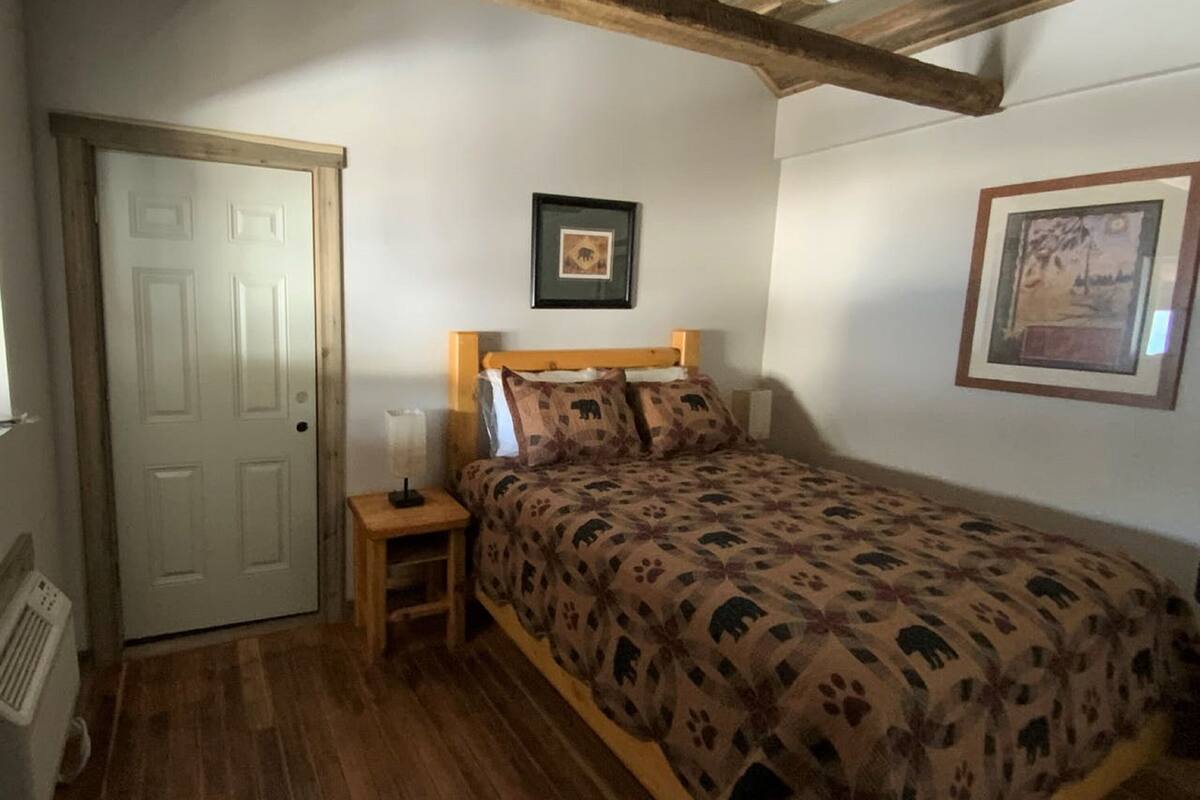 comfort room | individually decorated, iron/ironing board, free wifi, bed sheets