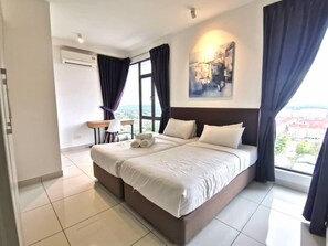 Free WiFi, bed sheets - OYO Home 90400 One Tebrau Homestay (Johor Bahru)