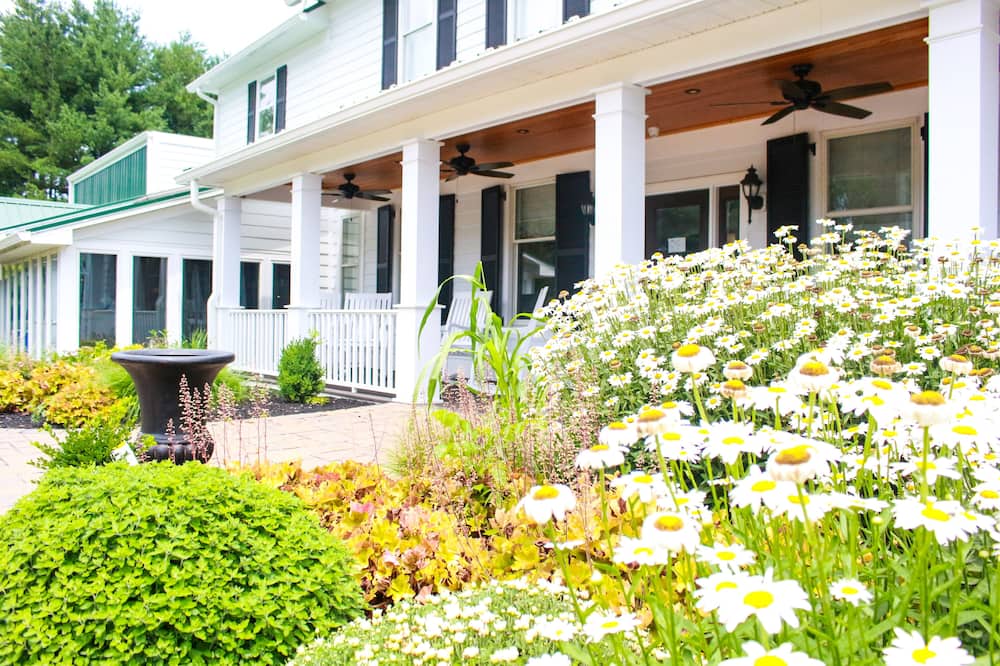 Inn at Mary's Land Farm