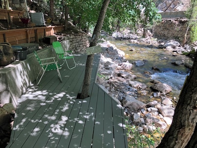Canyon River Cottage, Summer Outdoor Amenities/World Class Ski Destination!
