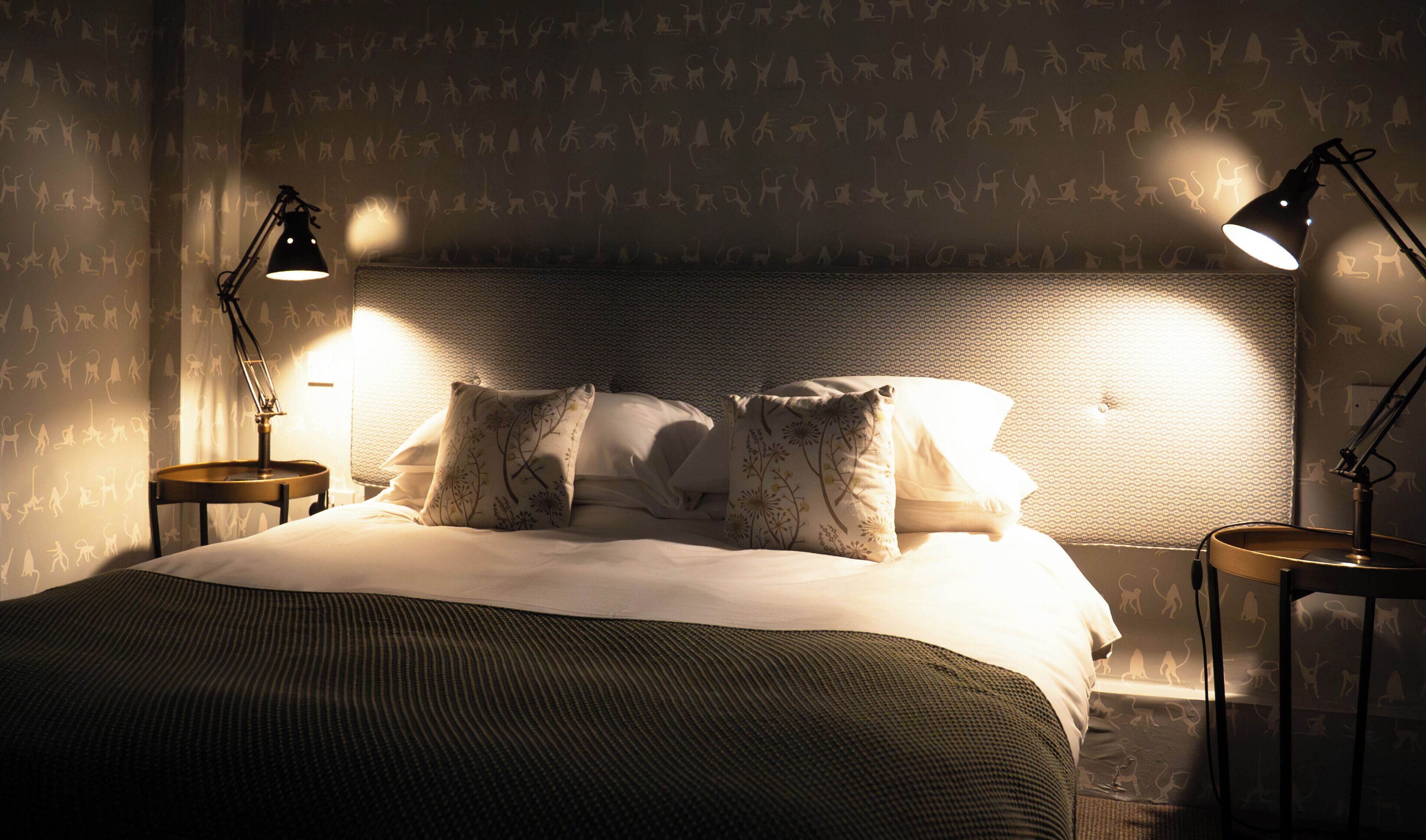 Individually decorated, iron/ironing board, free WiFi, bed sheets