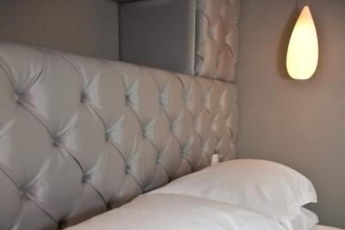 Individuell dekoriert, Bügeleisen/Bügelbrett, kostenloses WLAN