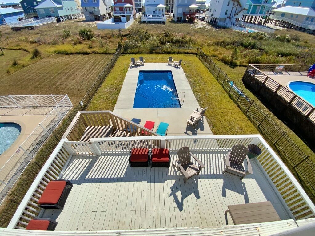 Sept on Sale! Private home w/ pool - pet friendly