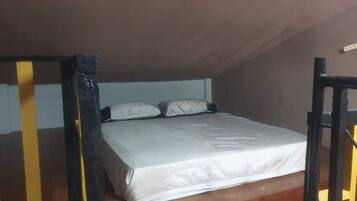 Free WiFi, bed sheets