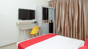 1 bedroom, bed sheets