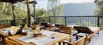 Lakeview 4 Acres-Zipline, Playfort near Waterfalls, Hiking, Fishing