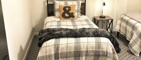 4 bedrooms, bed sheets