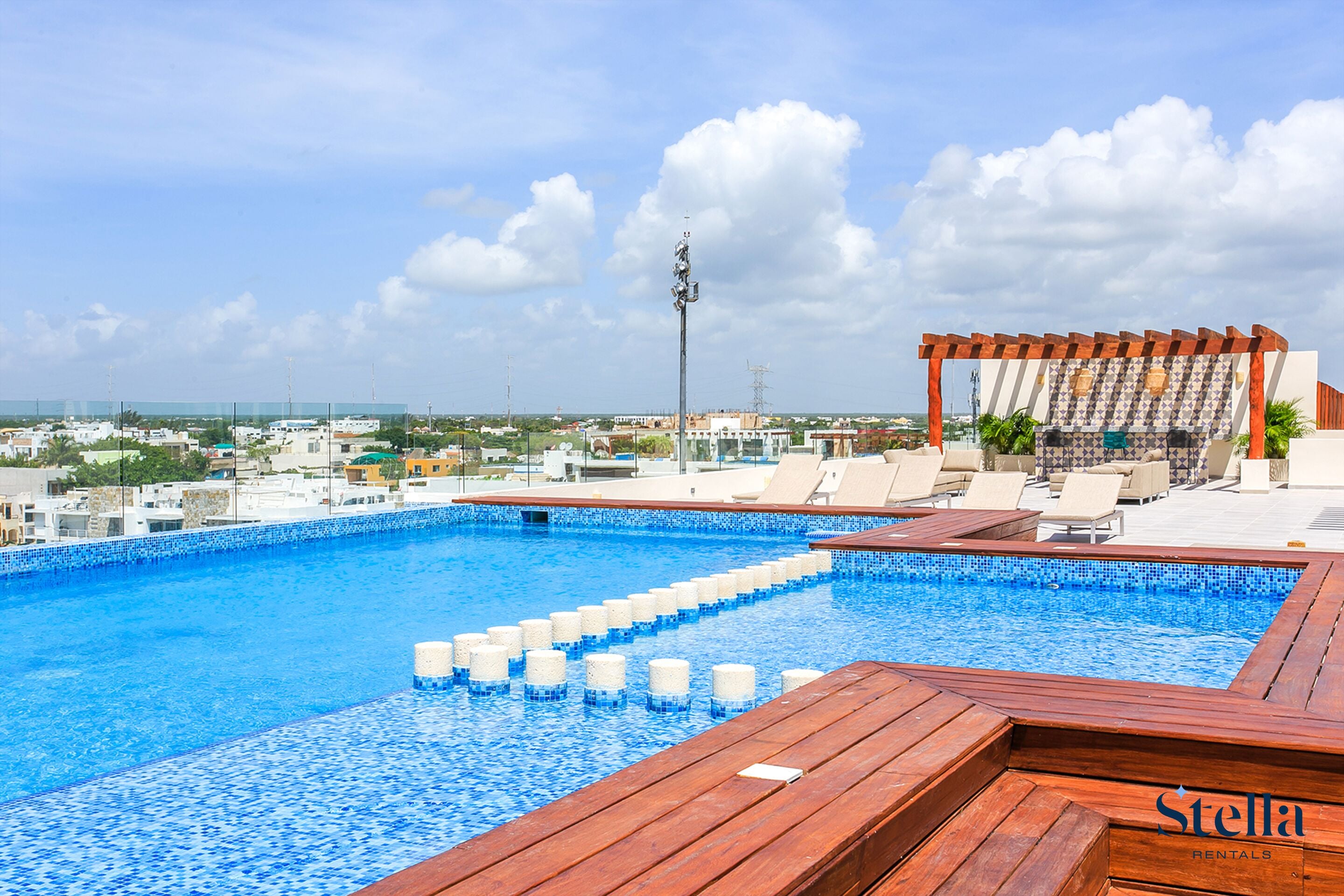 Outdoor pool, sun loungers