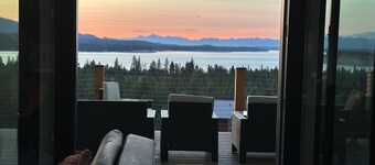 Luxury modern villa near Marina on Lake Koocanusa