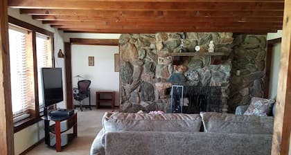 Comfortable Farmhouse for up to 8 Guests