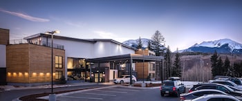 The Block Hotel & Commons