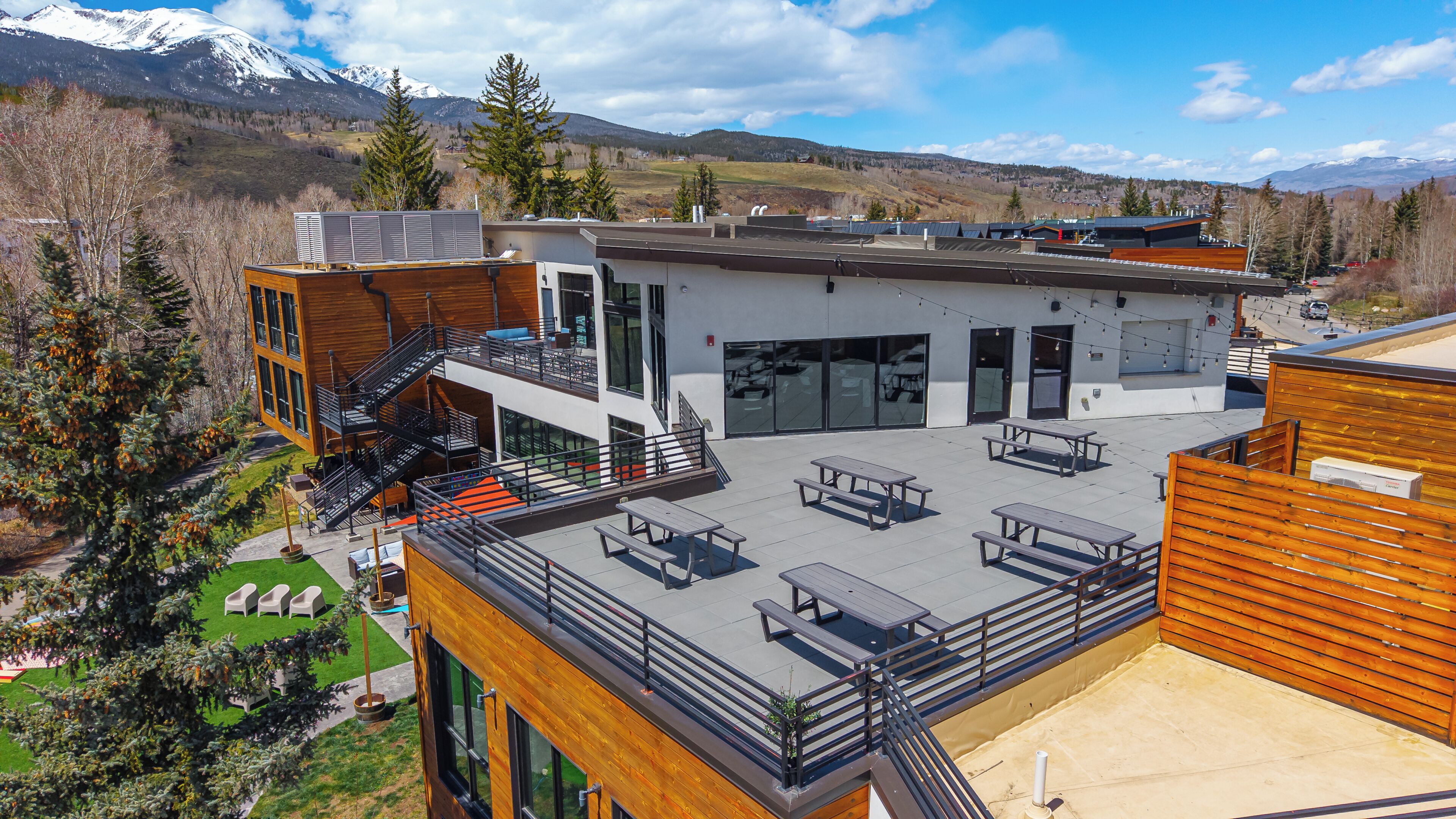 Sun deck