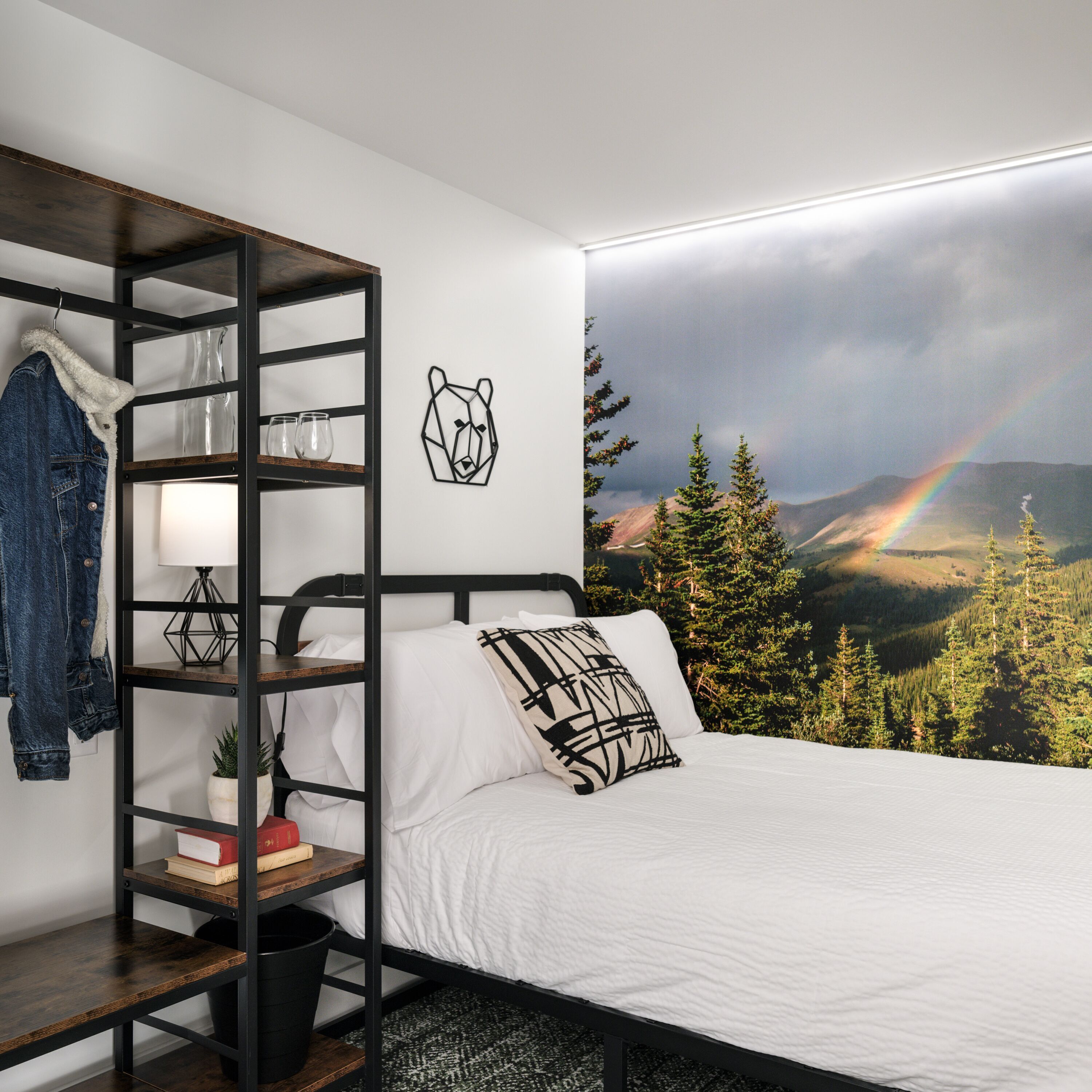 Premium bedding, iron/ironing board, free WiFi, bed sheets