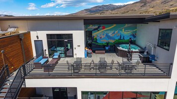 Bañera de hidromasaje exterior