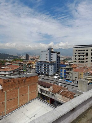 Basic Studio | Terrace/patio - Hotel Magenta Lof (Medellín)