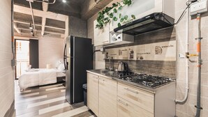 Studio – basic | Oppholdsområde | Flatskjerm-TV