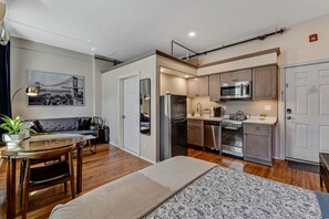 1 habitación, wifi y ropa de cama