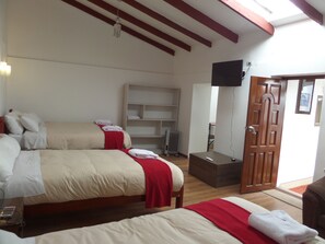 Family Triple Room | Free WiFi - Pirwa B&B Cusco (Cusco)