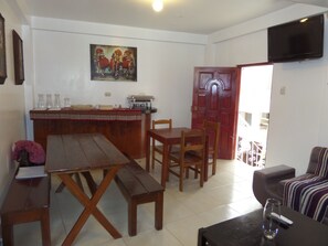 Free daily continental breakfast - Pirwa B&B Cusco (Cusco)