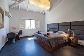 5 chambres, fer et planche à repasser, Wi-Fi gratuit, draps fournis