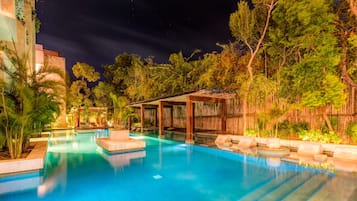 Outdoor pool, pool loungers