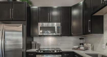 City centre Apartment/Energy Corridor