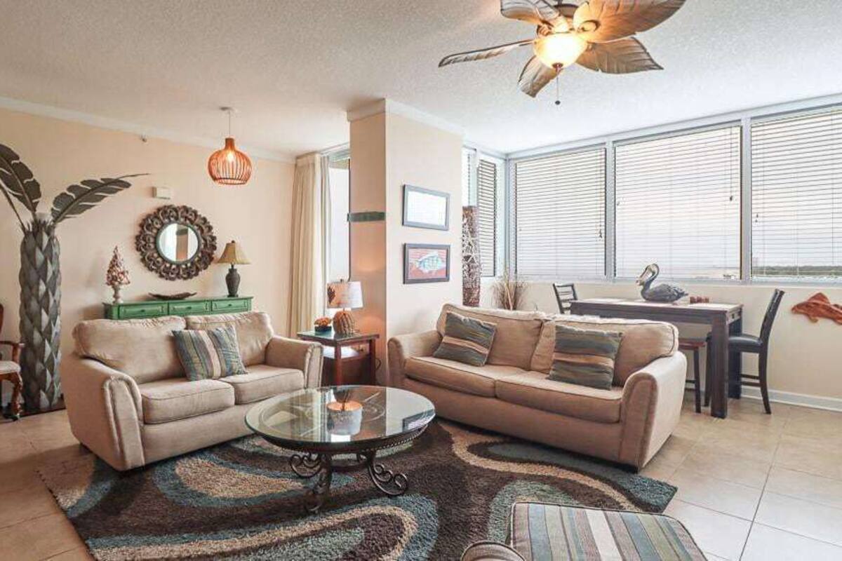 Condo, 1 King Bed with Sofa bed, Balcony, Ocean View (Ocean Club Unit 0403) | Living area