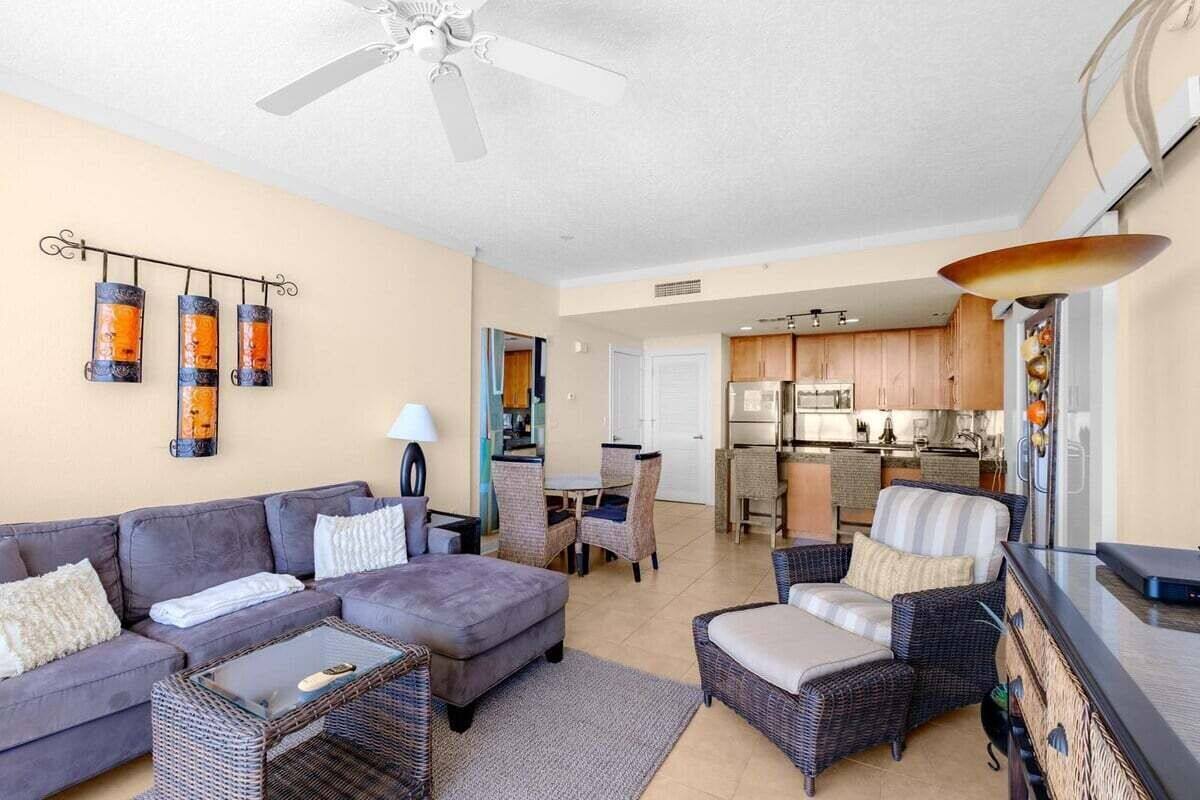 Condo, Multiple Beds, Balcony, Ocean View (Ocean Club Unit 0902) | Living area