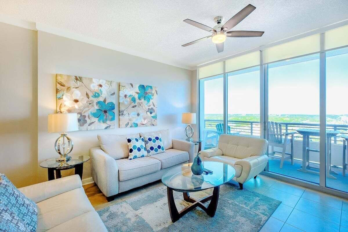 Condo, Multiple Beds, Balcony, Ocean View (Ocean Club Unit 1607) | Living area