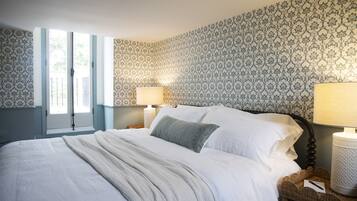 Thornton | Literie de qualité, couette en duvet, lit avec matelas à plateau-coussin