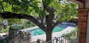 15 室外游泳池