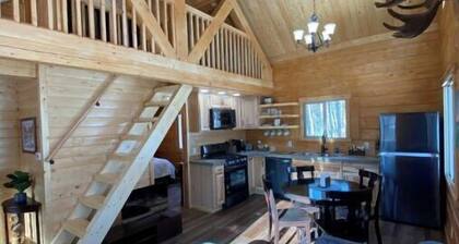 Beautiful Comfy Alaskan Log Home 2