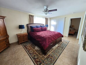 2 bedrooms, iron/ironing board, travel crib, free WiFi