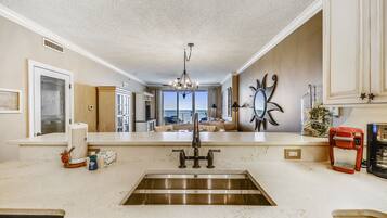 Condo, 2 Bedrooms, Balcony, Ocean View (1405) | Private kitchen