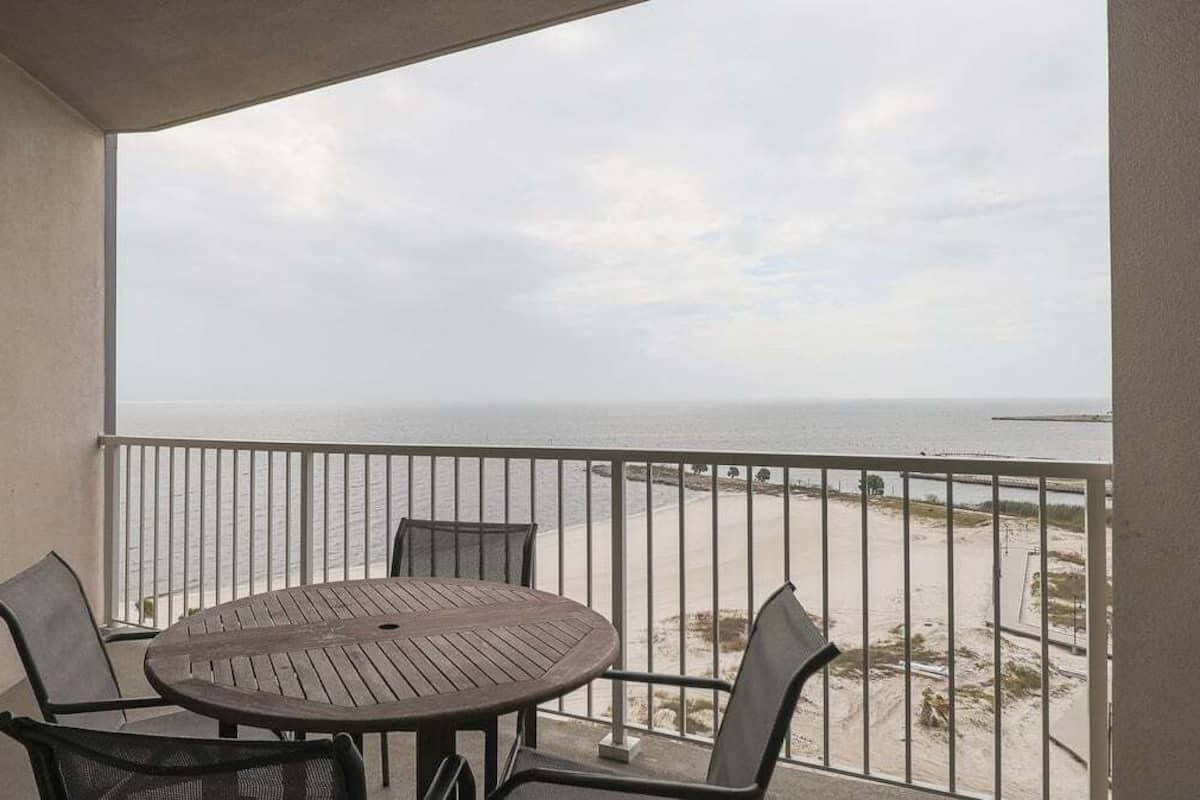 Condo, Multiple Beds, Balcony, Ocean View (Sea Breeze Unit 0907) | Outdoor dining