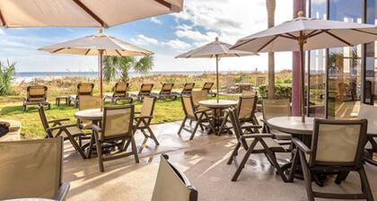 Two Bedroom Ocean View Condo, Myrtle Beach 2562526