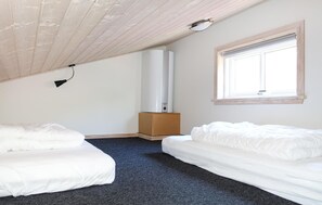2 bedrooms, free WiFi