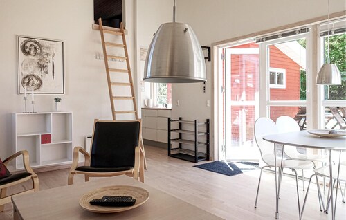 2 bedroom gorgeous home in Gudhjem