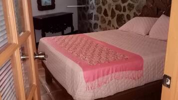 1 bedroom, in-room safe, free WiFi, bed sheets