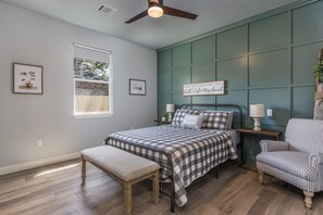 Deluxe-Apartment | Laptopgeeigneter Arbeitsplatz, Bügeleisen/Bügelbrett, kostenloses WLAN