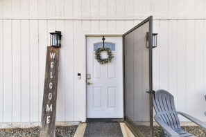 Exterior detail - Pet-Friendly Loomis Retreat w/ Backyard & Wi-Fi (Loomis)