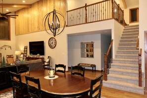 Dining - Modern and spacious cabin nestled along the banks of Elk Creek.  (Deadwood)