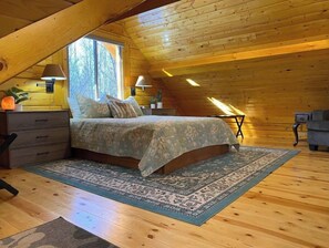 2 bedrooms, desk, iron/ironing board, free WiFi - Beautiful Comfy Alaskan Log Home 1 (Wasilla)