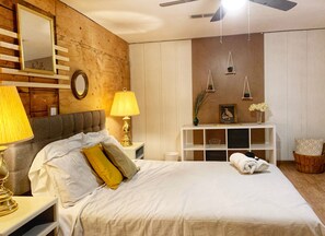 2 chambres, bureau, fer et planche à repasser, Wi-Fi gratuit