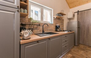 Kühlschrank, Ofen, Herdplatte, Geschirrspüler