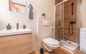 Douche, sèche-cheveux