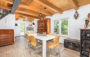 Dining - Pet friendly home in Krnicari (Krnicari)