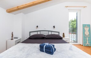 2 quartos, cofres nos quartos, berço de viagem, Wi-Fi de cortesia