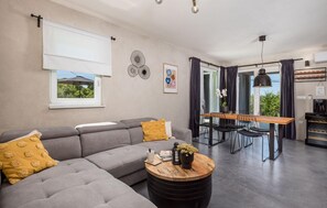 Smart TV - Luxurious home in Sveti Ivan Dobrinjski (Sveti Ivan Dobrinjski)