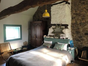 7 Schlafzimmer, Bügeleisen/Bügelbrett, kostenloses WLAN